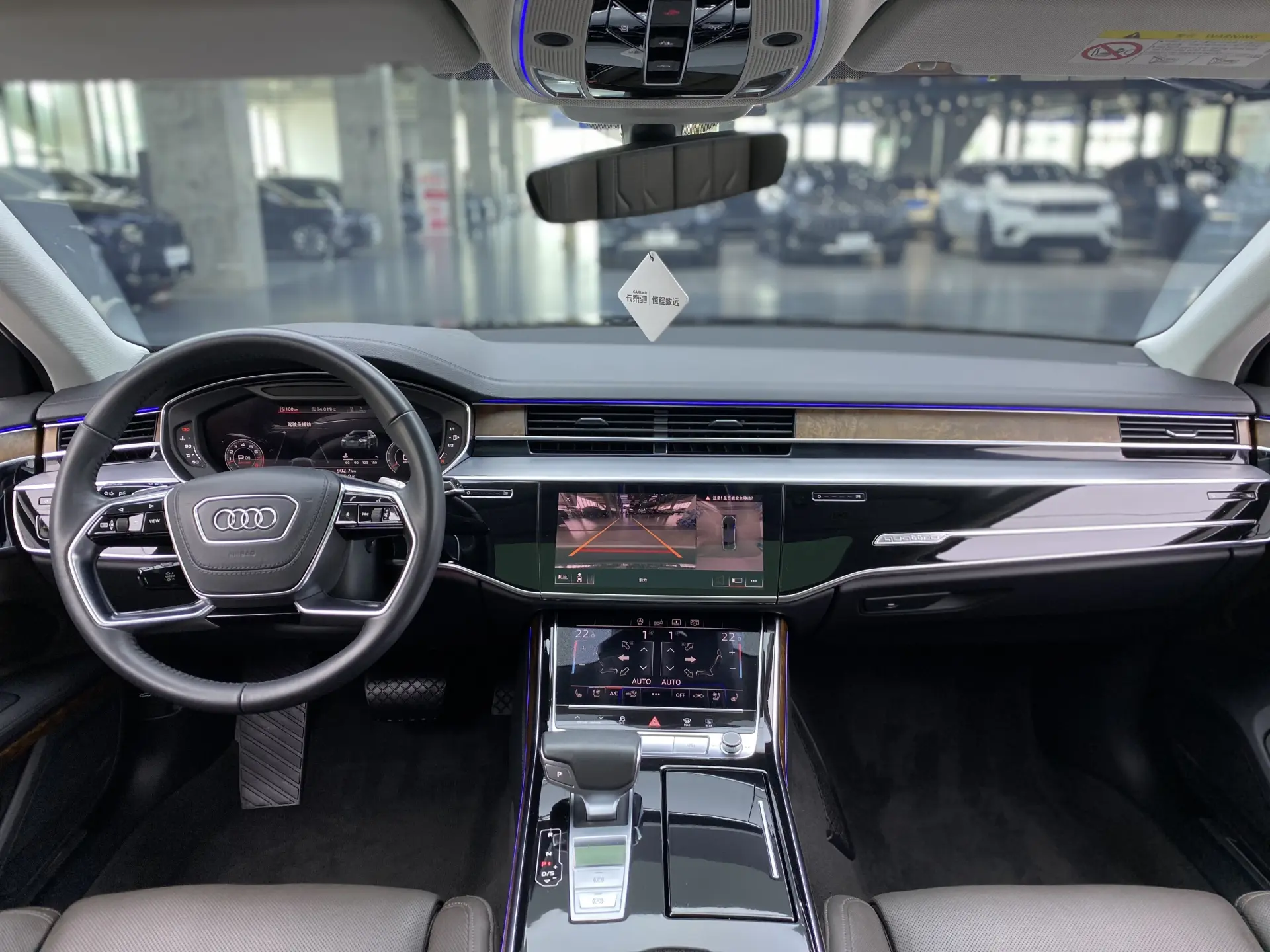 Audi A8L 50 TFSI, 2020 12