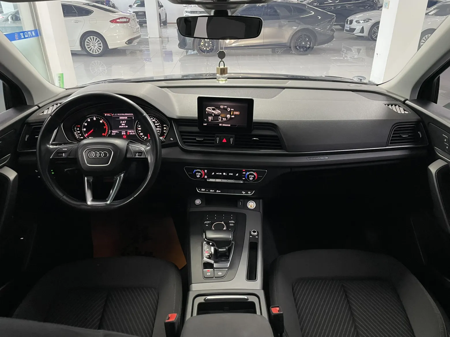 Audi Q5L 40 TFSI, 2018 8