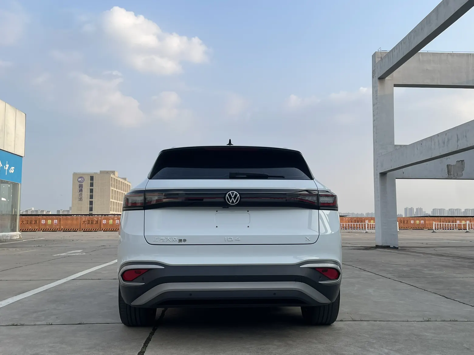Volkswagen ID.4, 2023 все фото