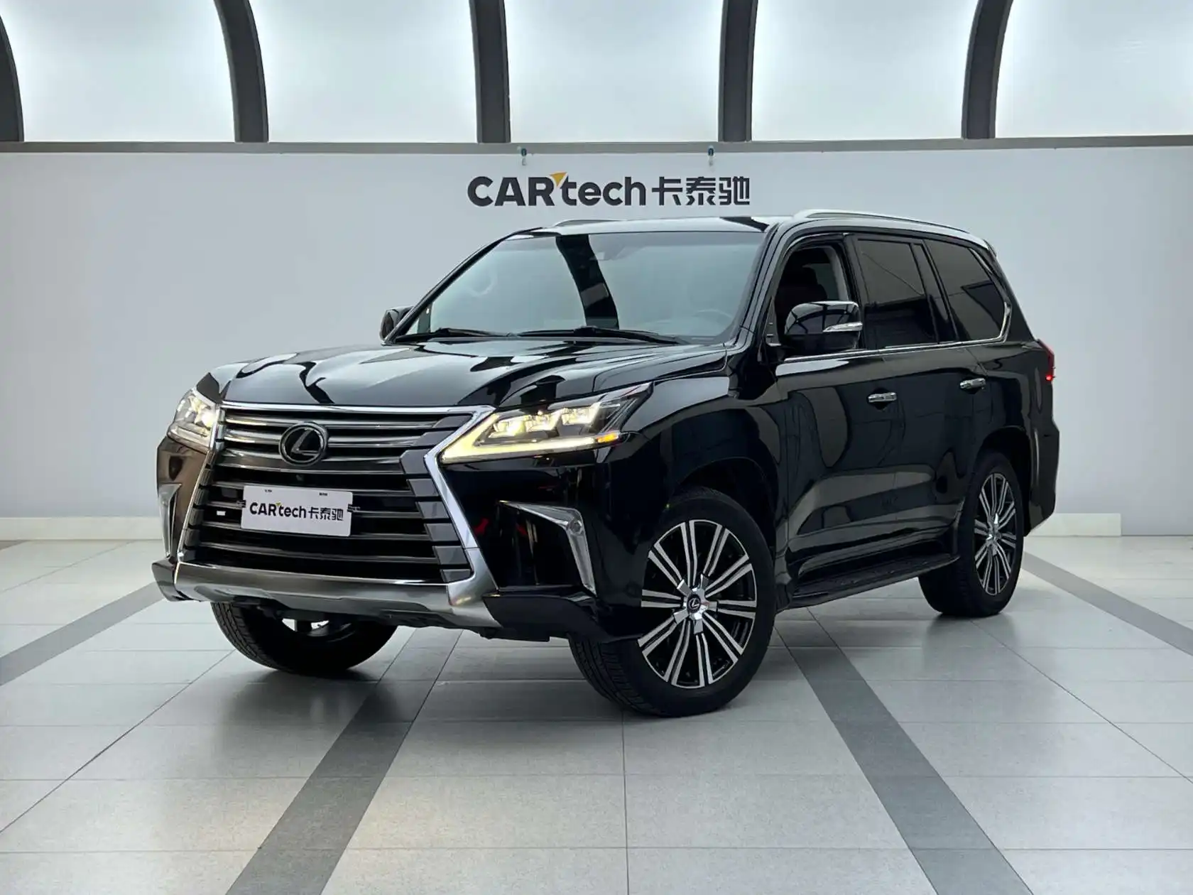 Lexus LX 570