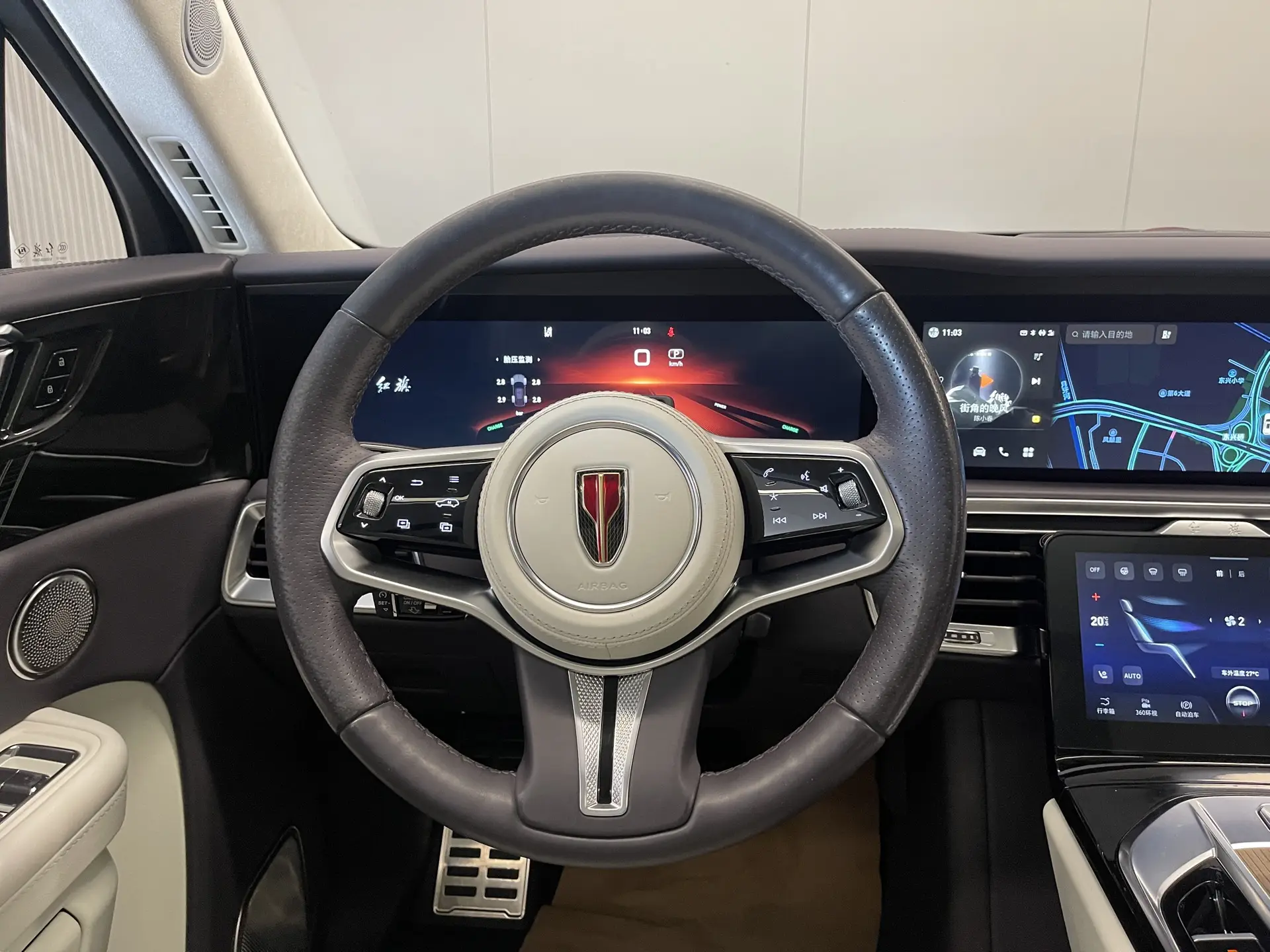 Hongqi E-HS9, 2022 16