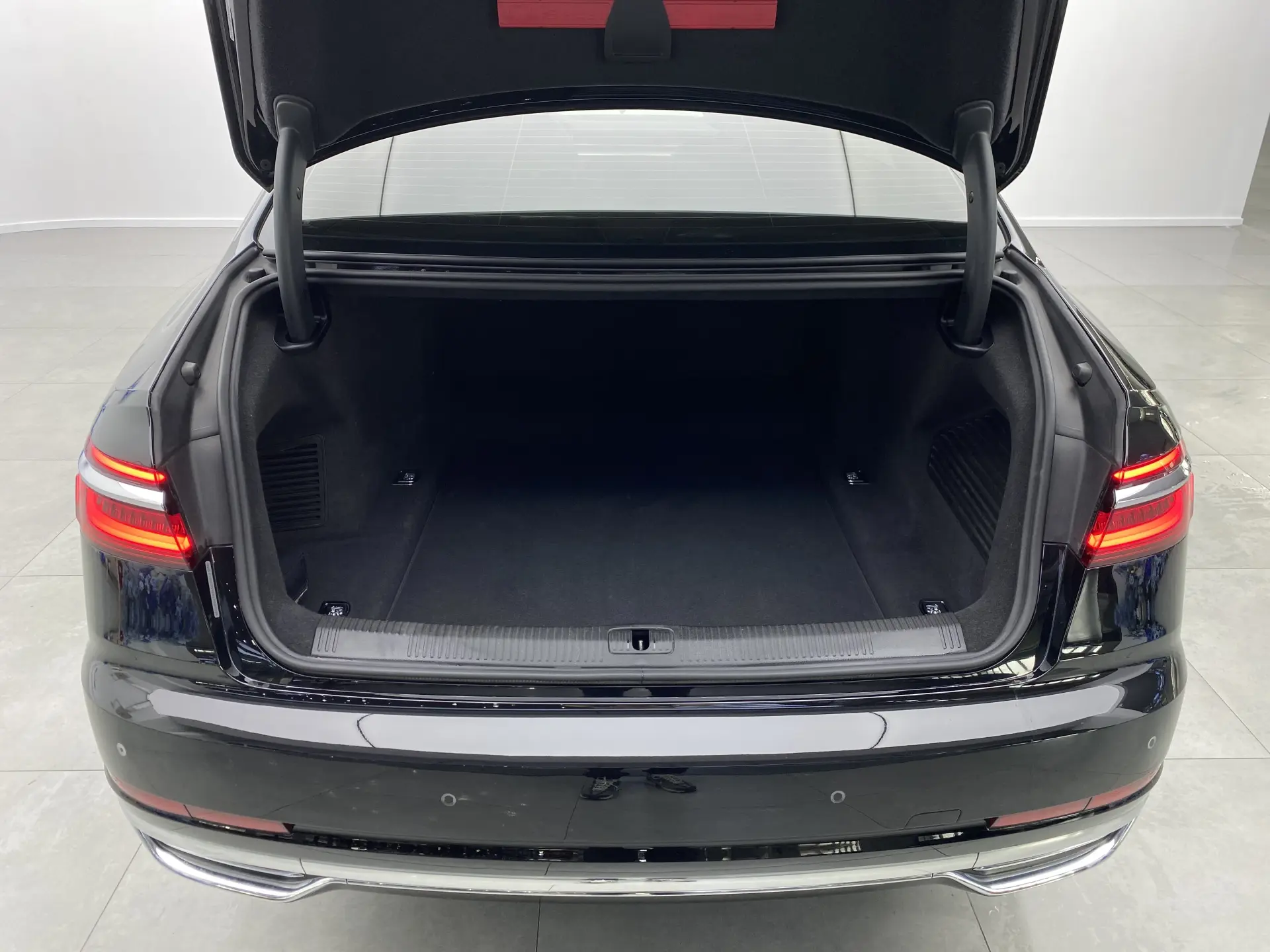 Audi A8L 50 TFSI, 2020 32
