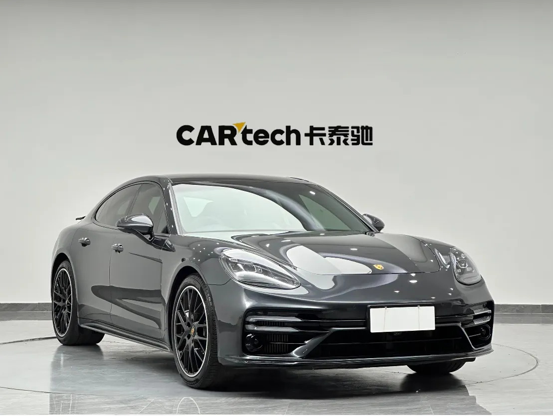 Porsche Panamera, 2023 3