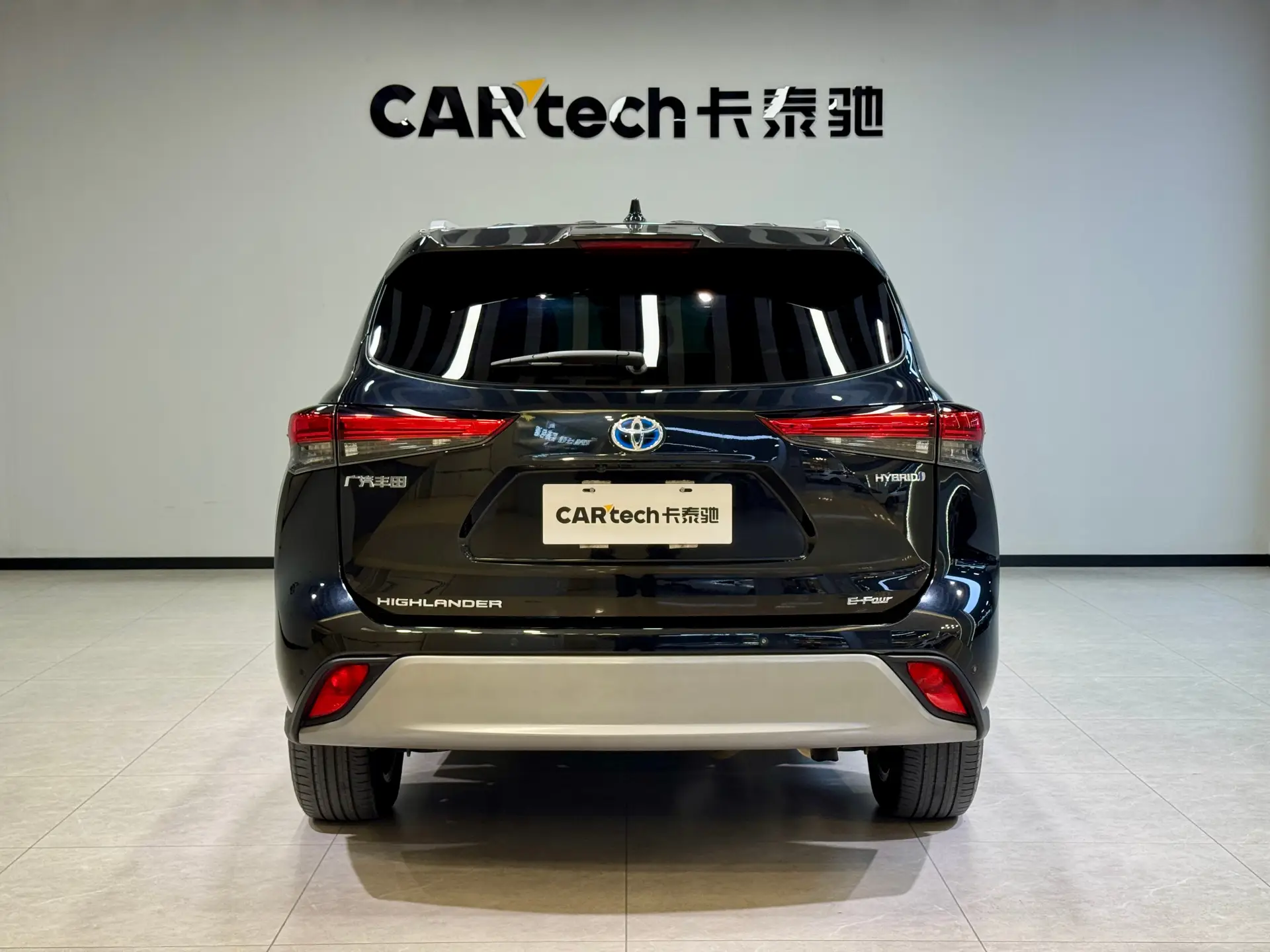 Toyota Highlander, 2022 все фото