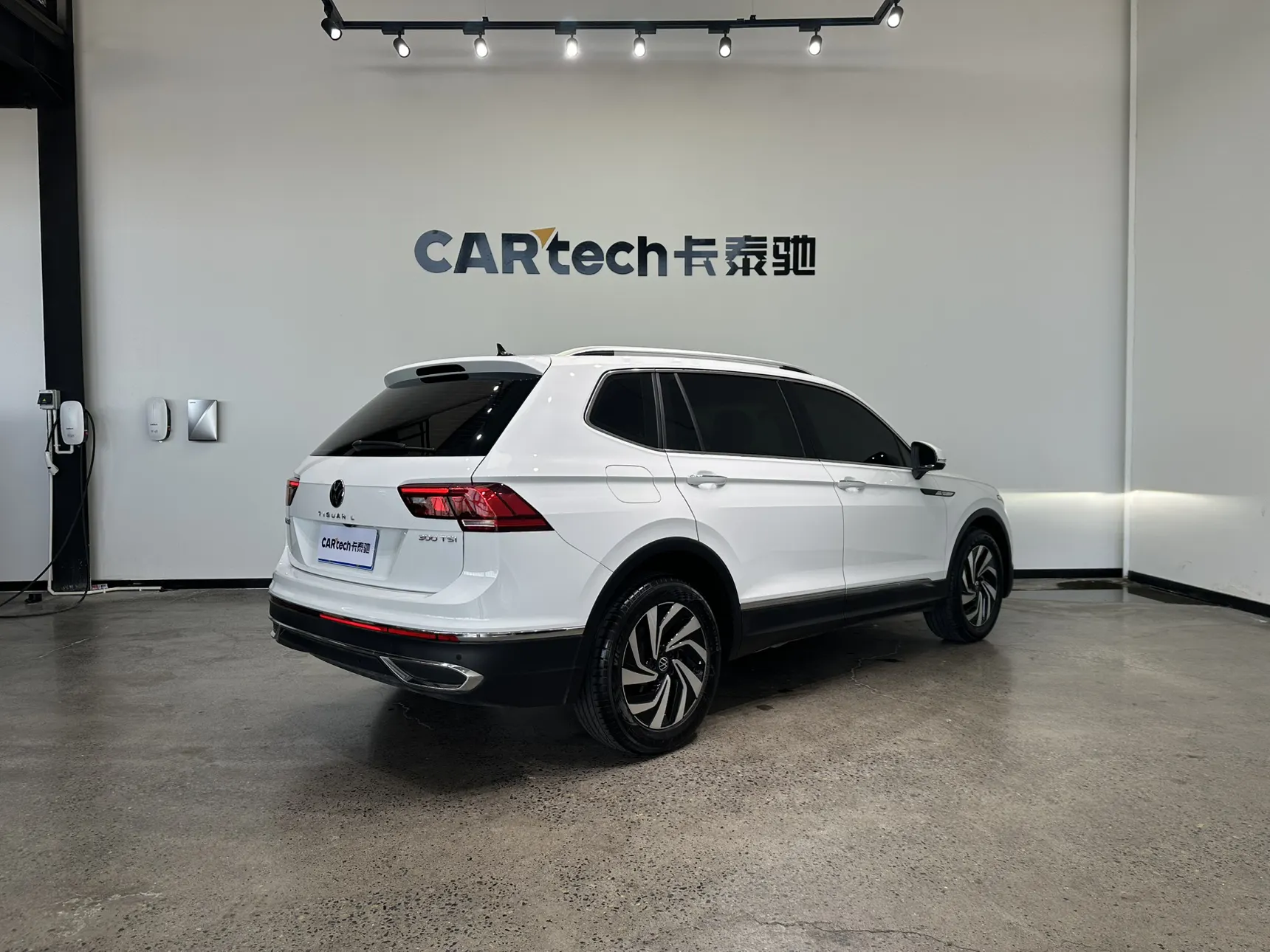 Volkswagen Tiguan L, 2023 все фото