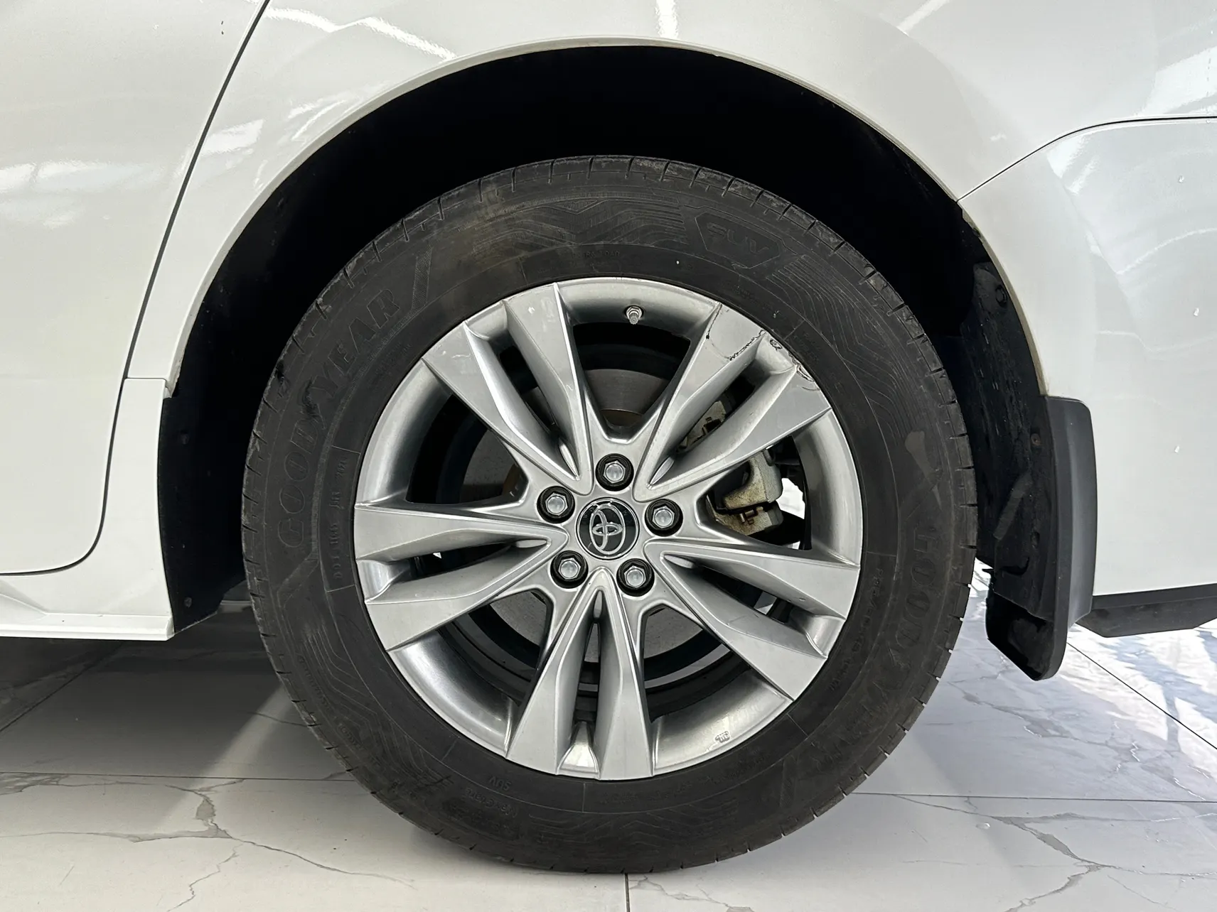 Toyota Sienna, 2023 11