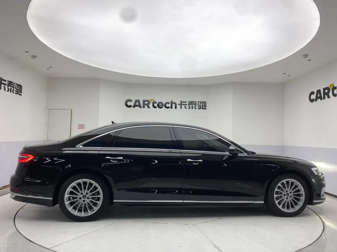 Audi A8L 50 TFSI, 2022 4