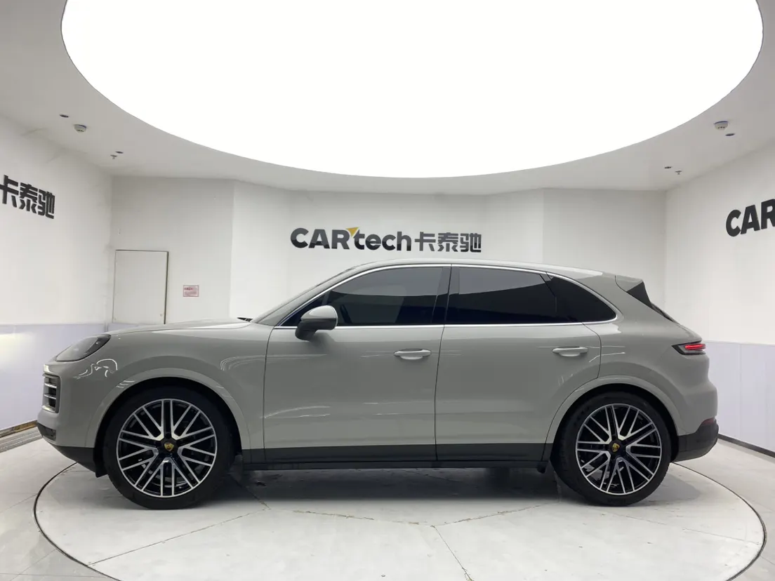 Porsche Cayenne, 2025 8