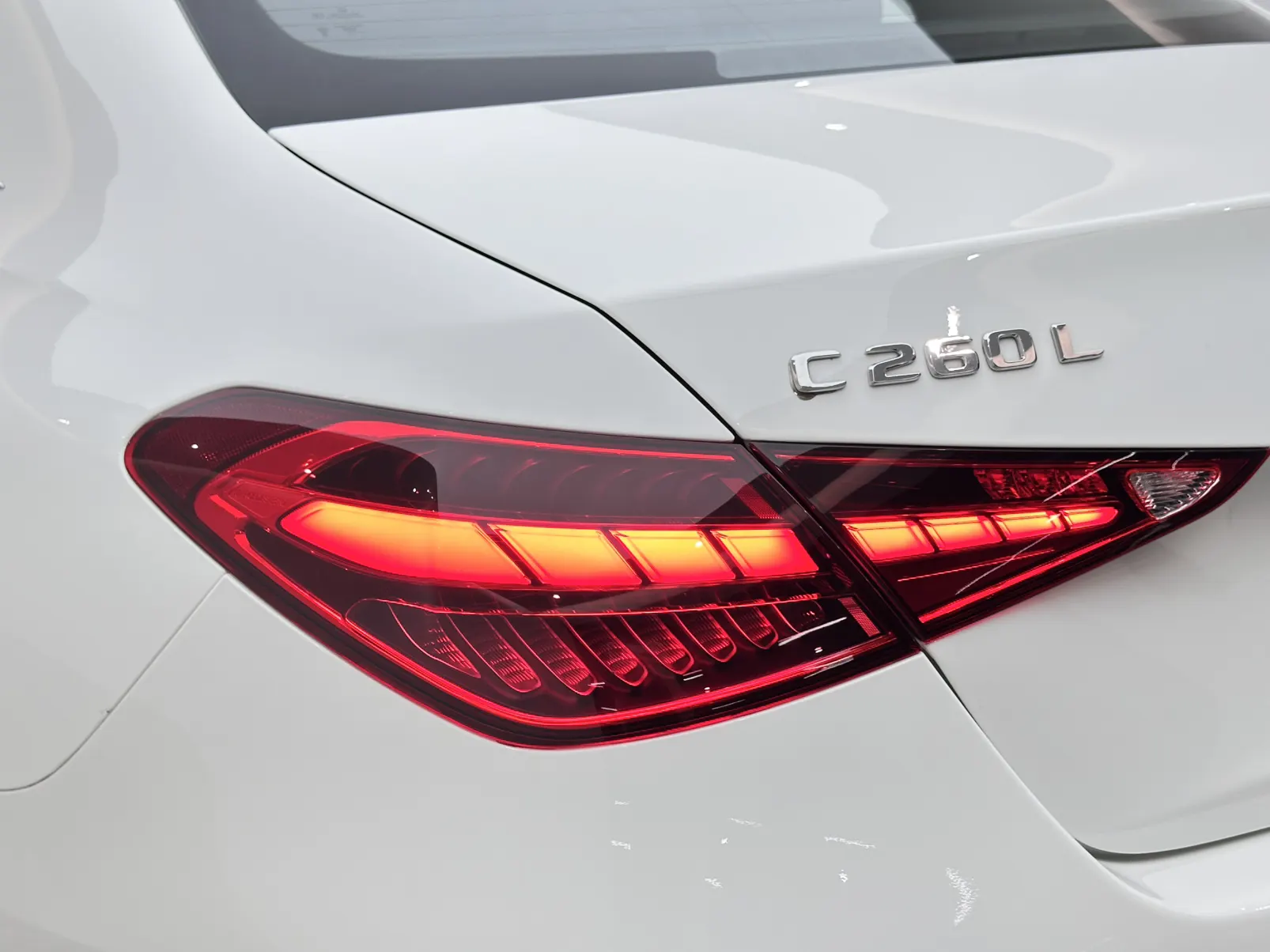 Mercedes-Benz C 260 L, 2024 21