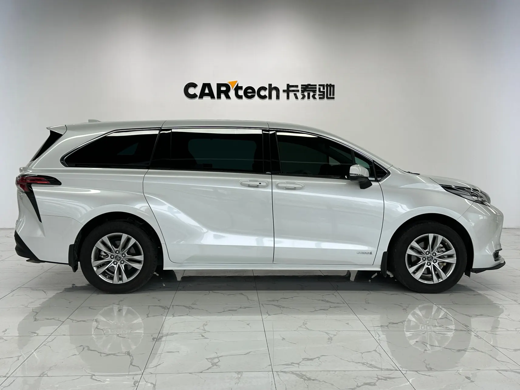 Toyota Sienna, 2023 4