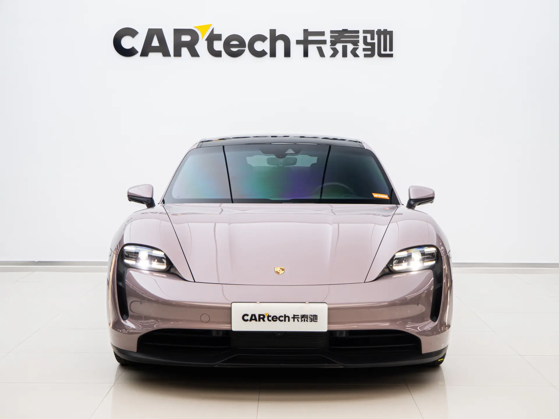 Porsche Taycan, 2021 3