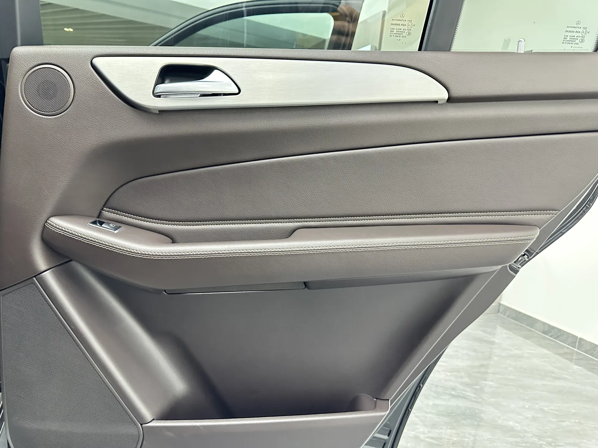 Mercedes-Benz GLS 400 4MATIC, 2016 37