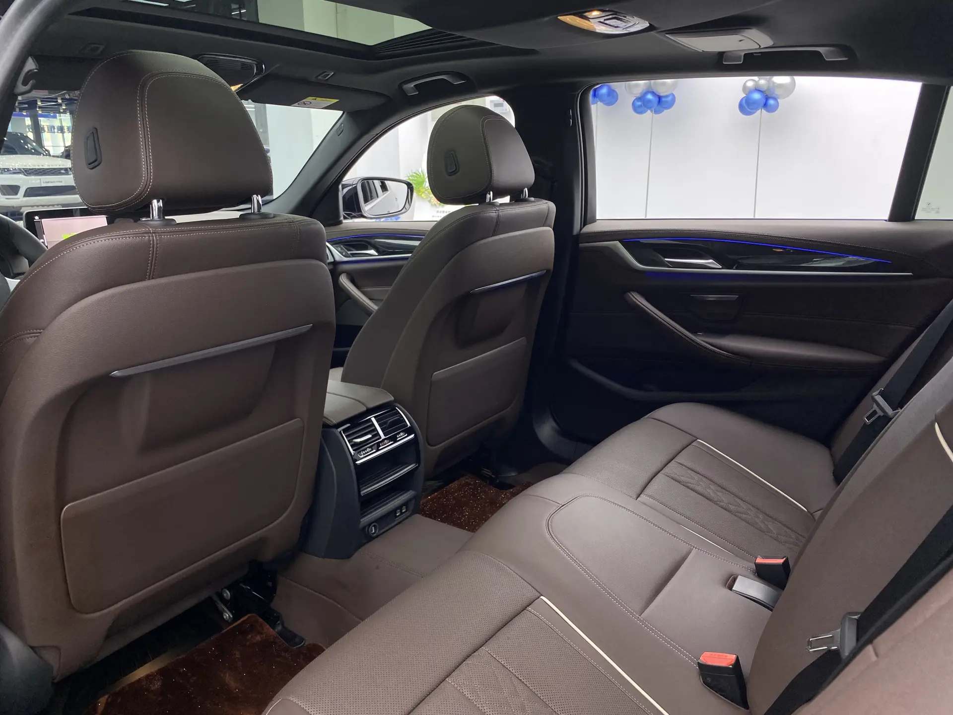BMW 525Li, 2023 6