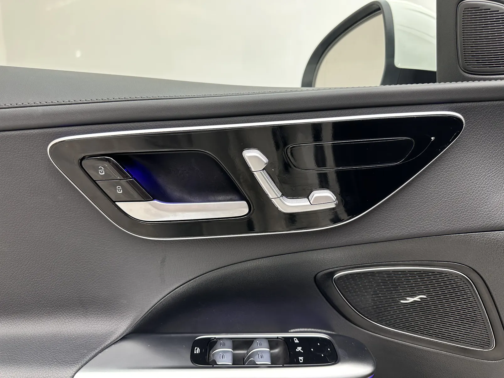 Mercedes-Benz C 260 L, 2024 15