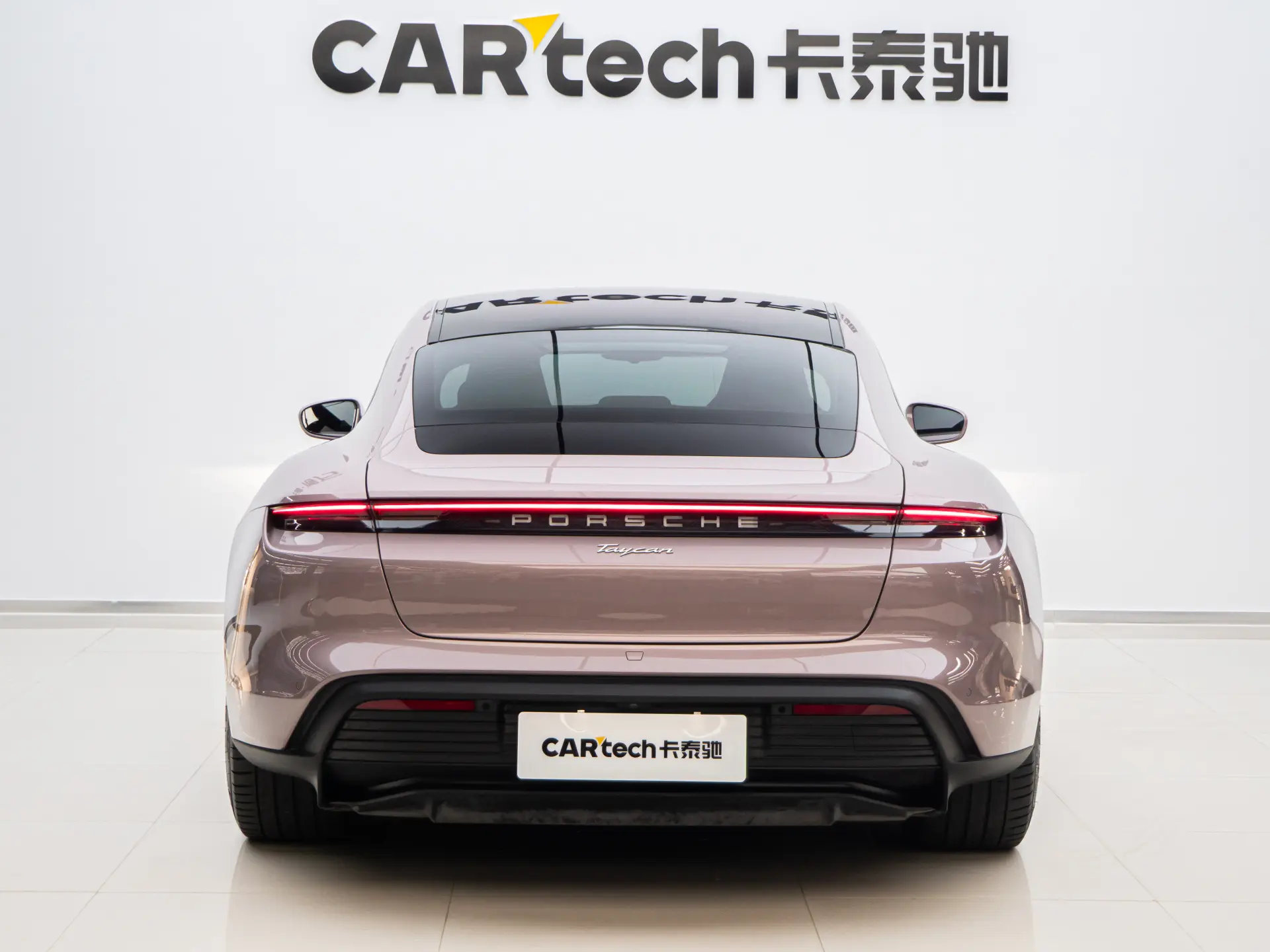 Porsche Taycan, 2021 6