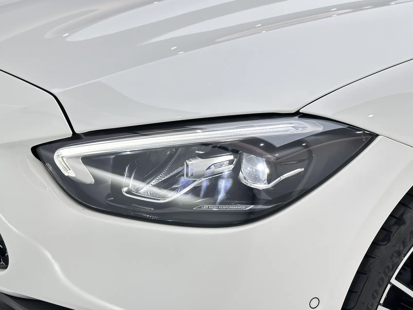 Mercedes-Benz C 260 L, 2024 19