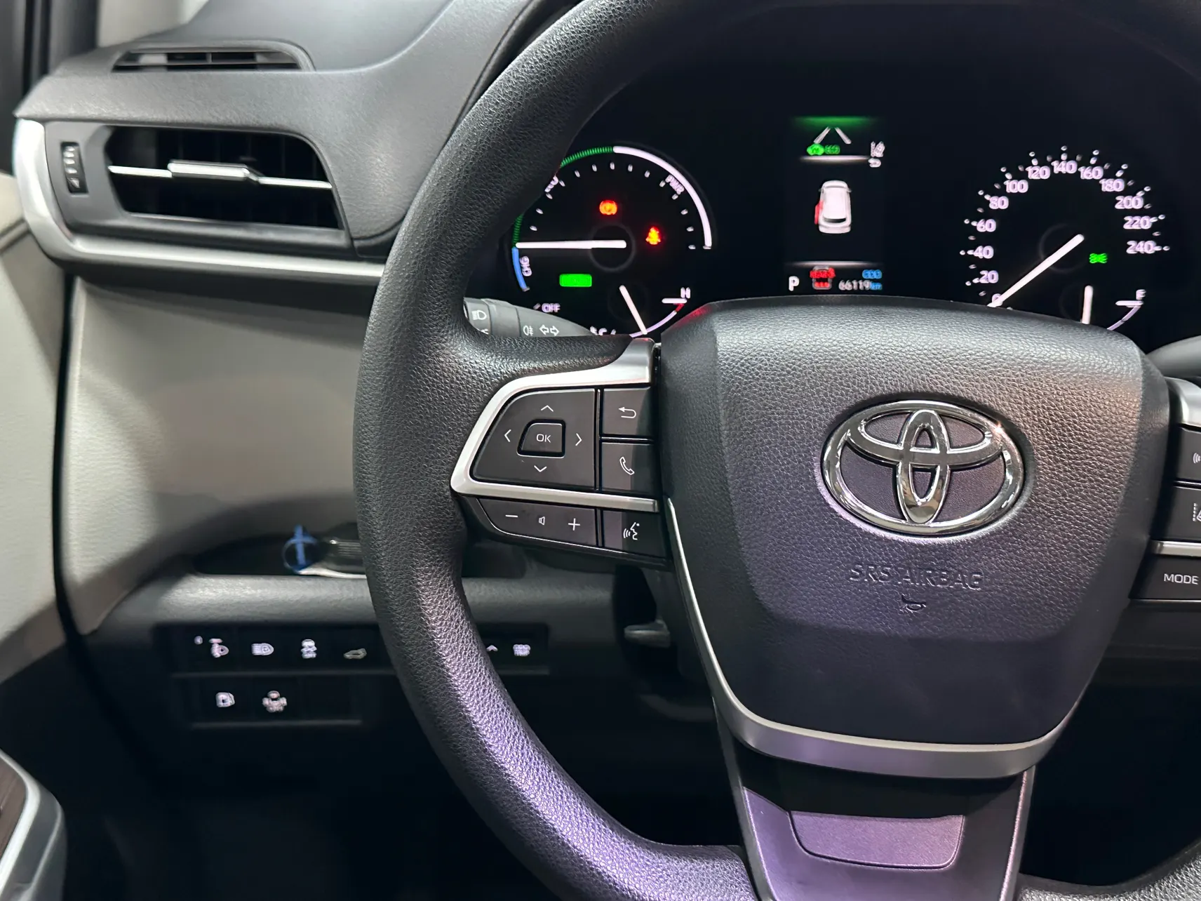 Toyota Sienna, 2023 26