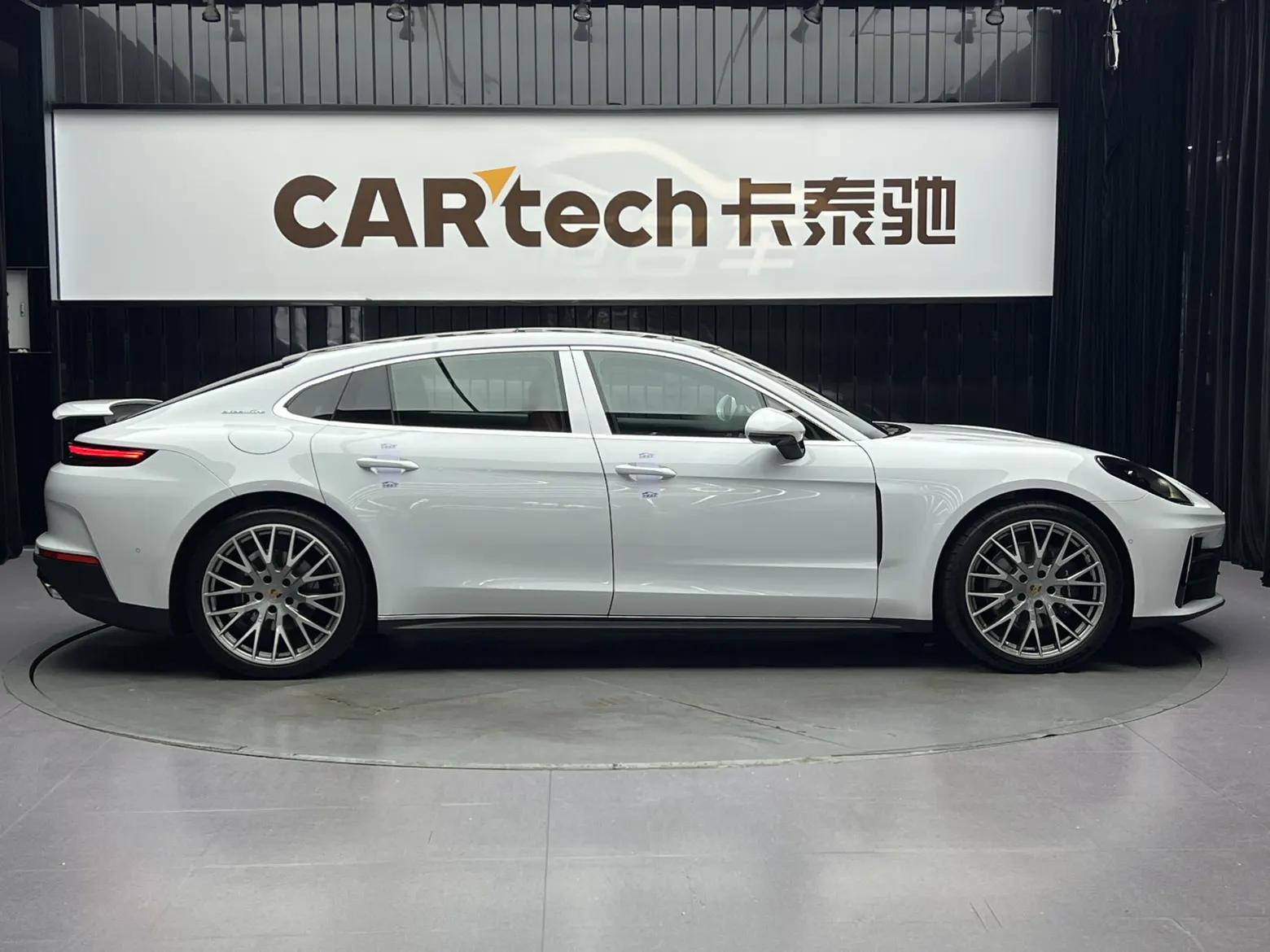 Porsche Panamera, 2025 все фото