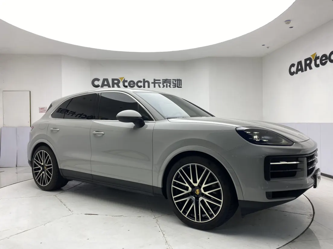 Porsche Cayenne, 2025 2