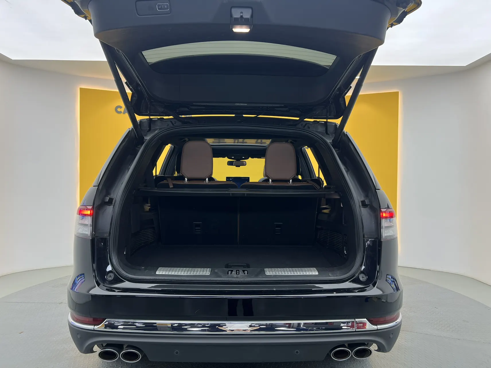 Lincoln Aviator, 2022 4