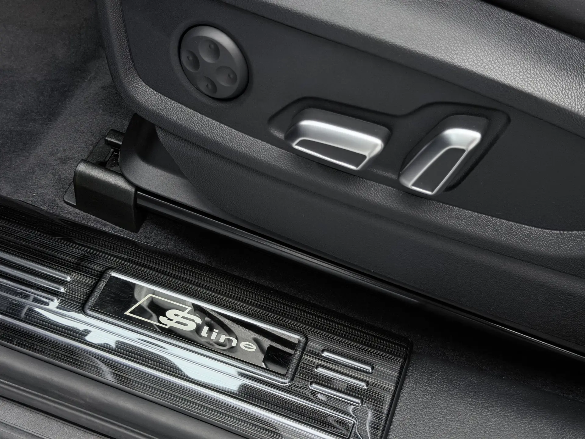 Audi Q5L 45 TFSI, 2024 36