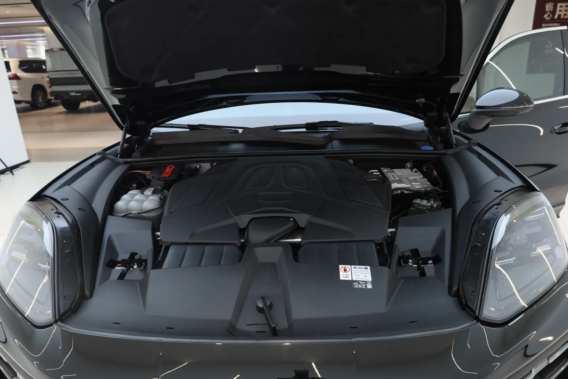 Porsche Cayenne, 2024 12
