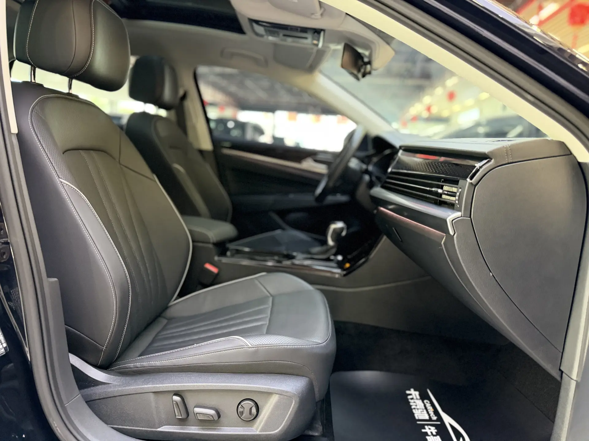 Volkswagen Passat, 2024 18