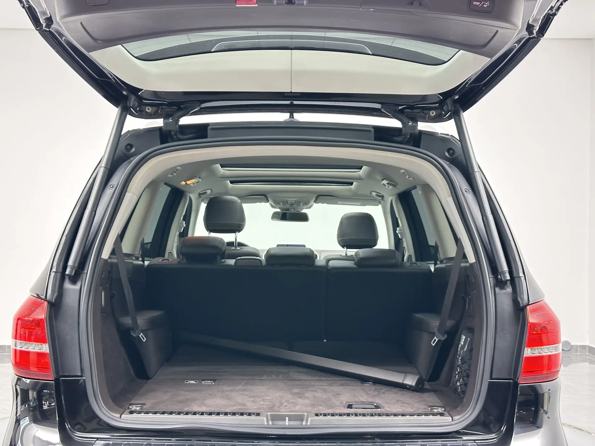 Mercedes-Benz GLS 400 4MATIC, 2016 41