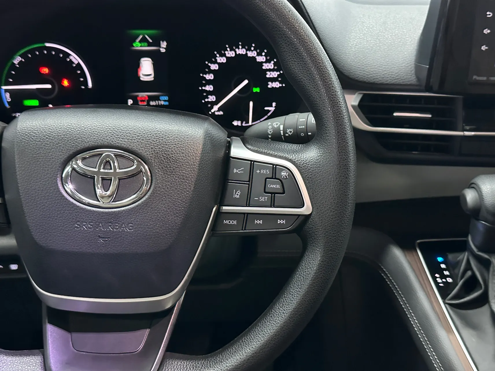 Toyota Sienna, 2023 25