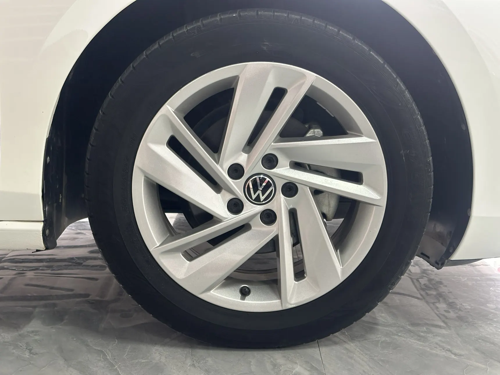 Volkswagen Lamando, 2023 7