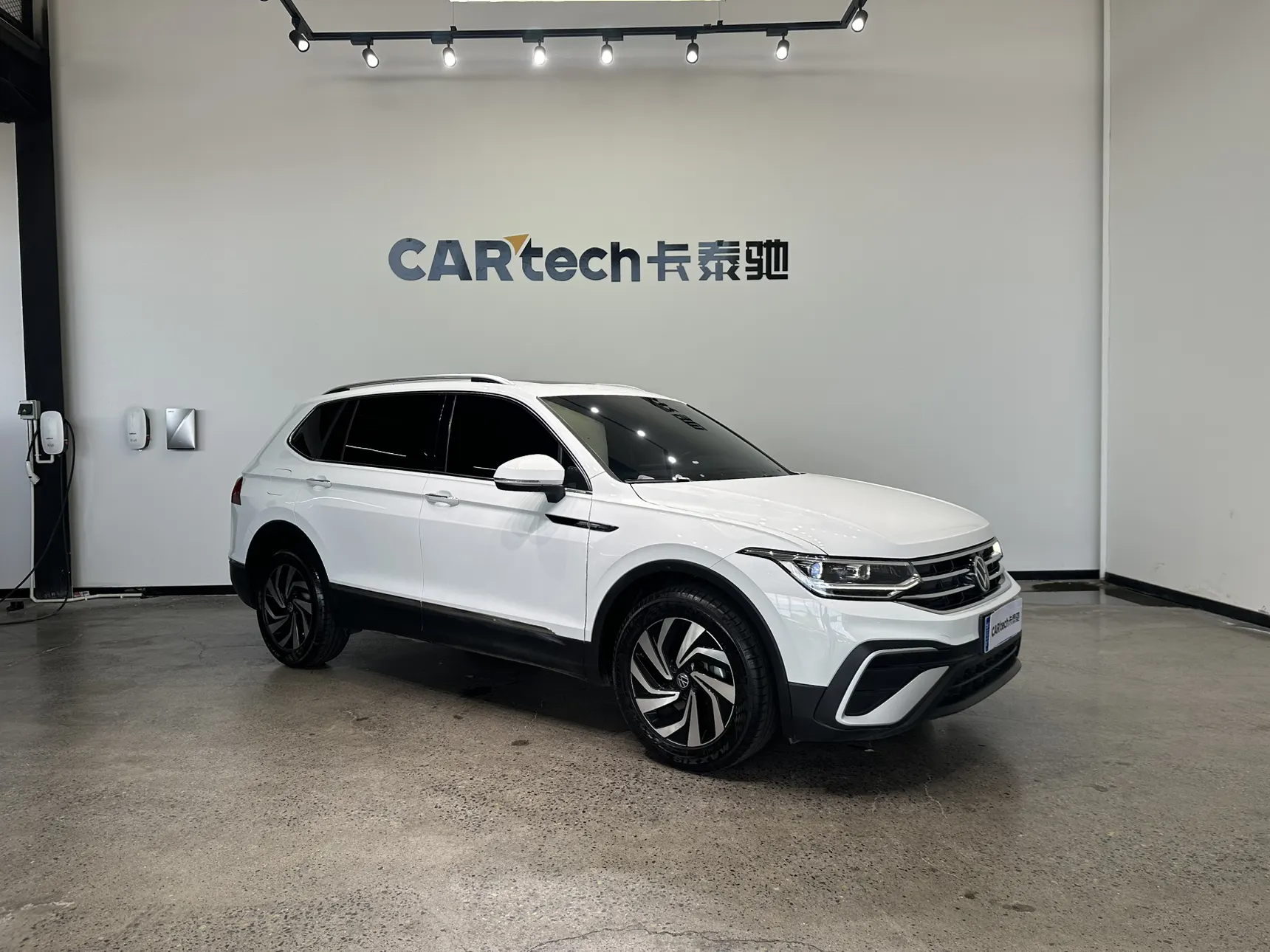 Volkswagen Tiguan L, 2023 2