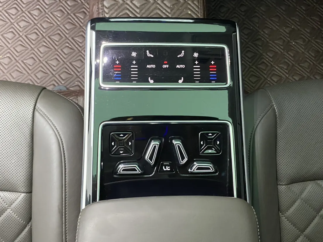 Audi A8L 50 TFSI, 2022 21