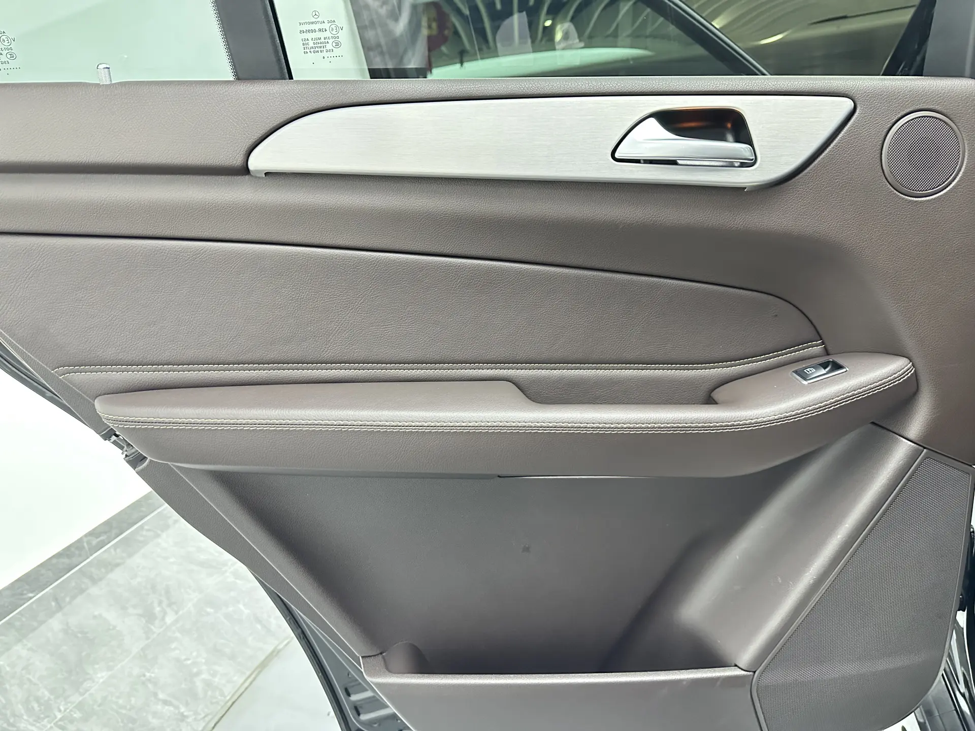 Mercedes-Benz GLS 400 4MATIC, 2016 35