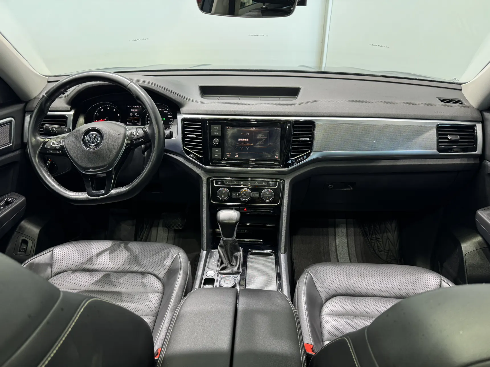 Volkswagen Teramont, 2019 10