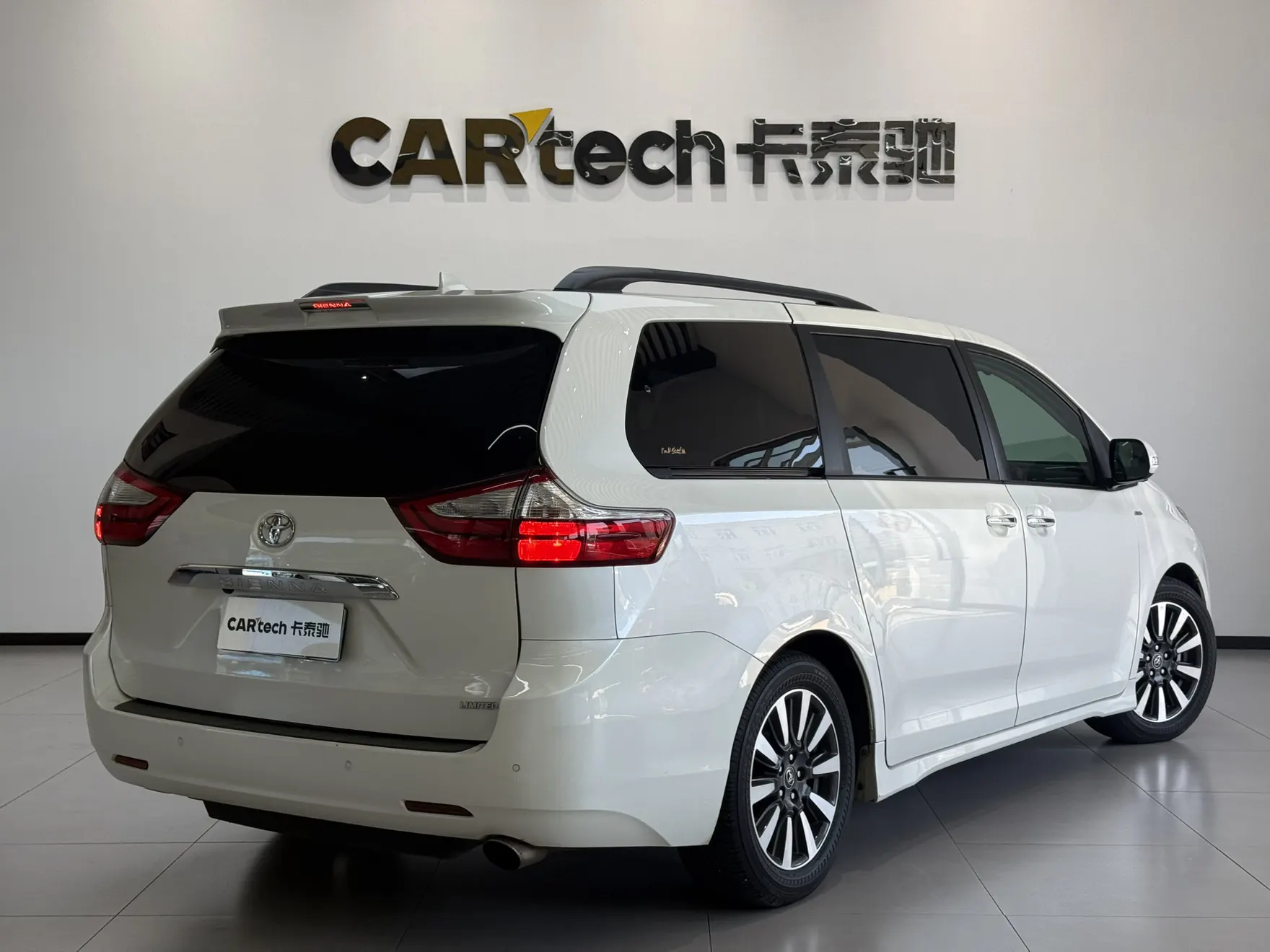 Toyota Sienna, 2019 3