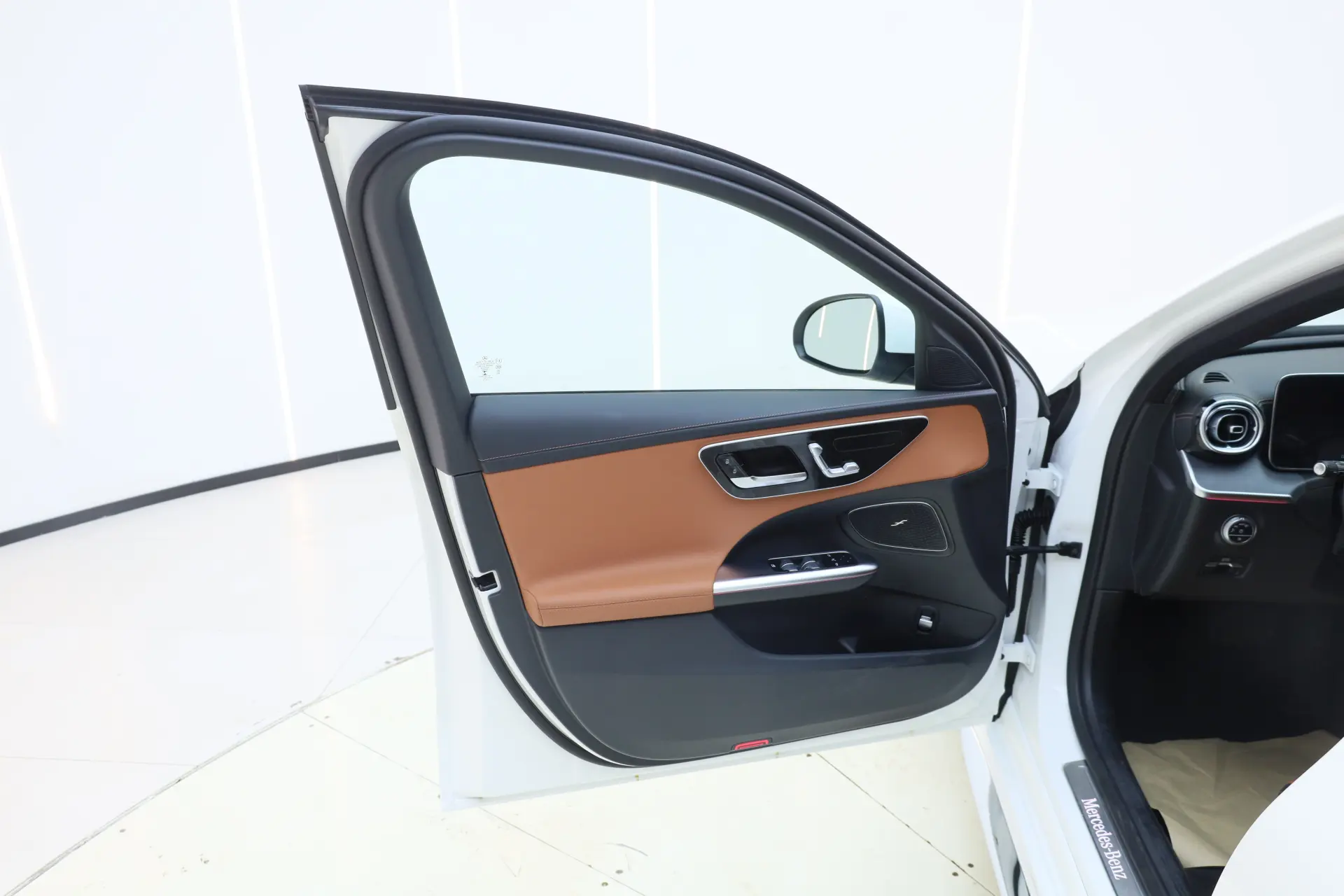 Mercedes-Benz C 260 L, 2022 16