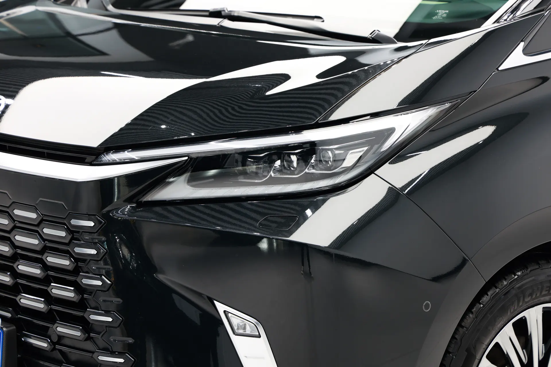 Lexus LM 350h, 2023 8