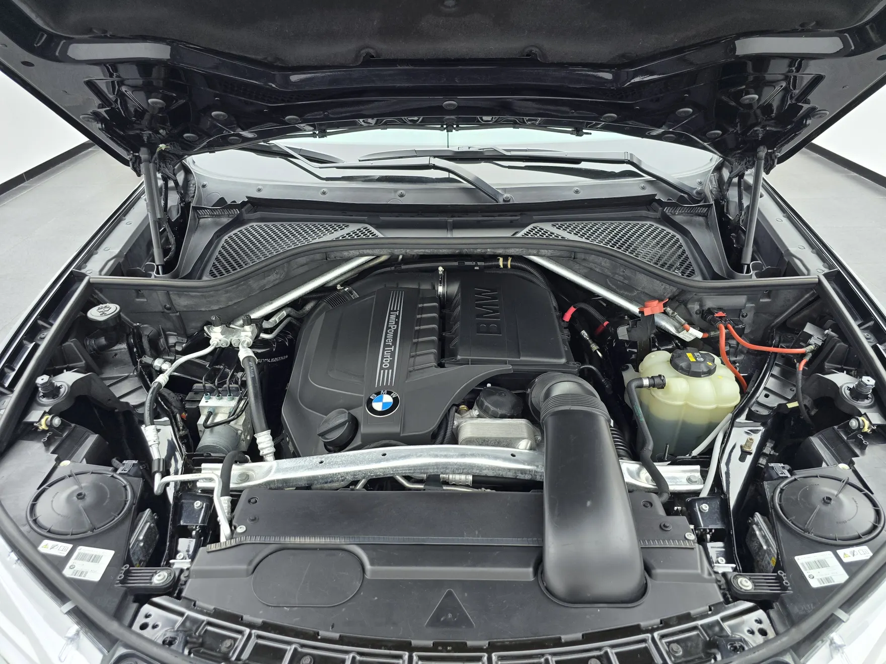 BMW X6, 2018 11