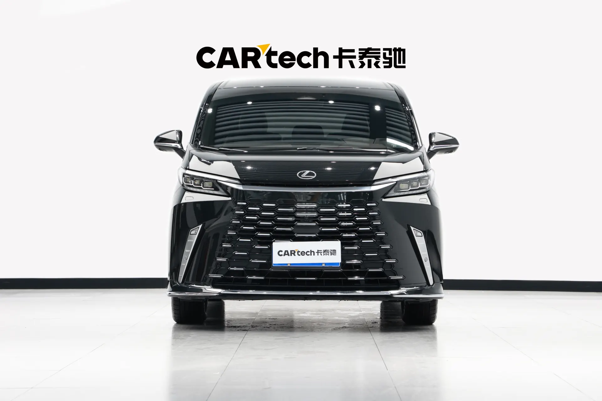 Lexus LM 350h, 2023 2