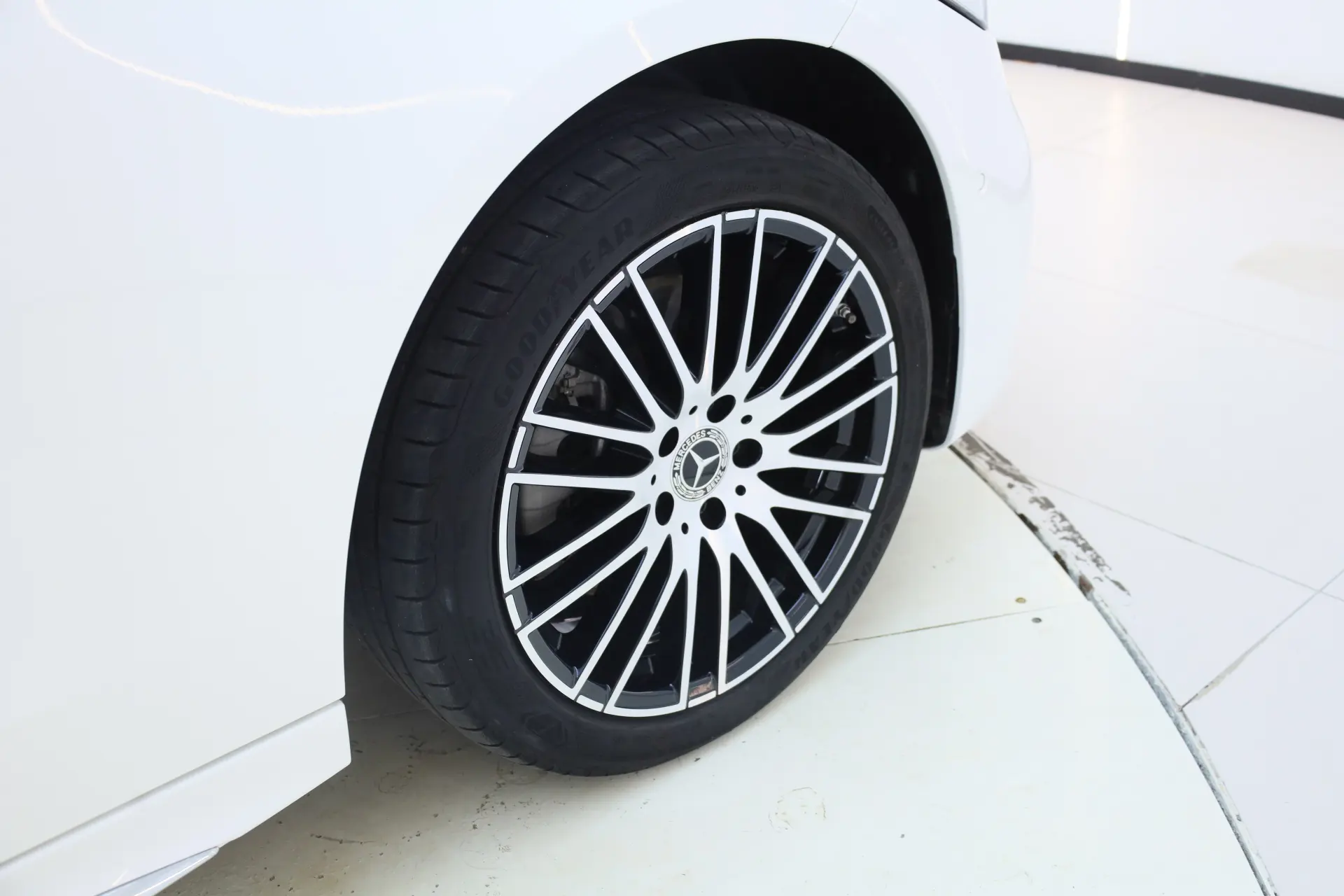 Mercedes-Benz C 260 L, 2022 11