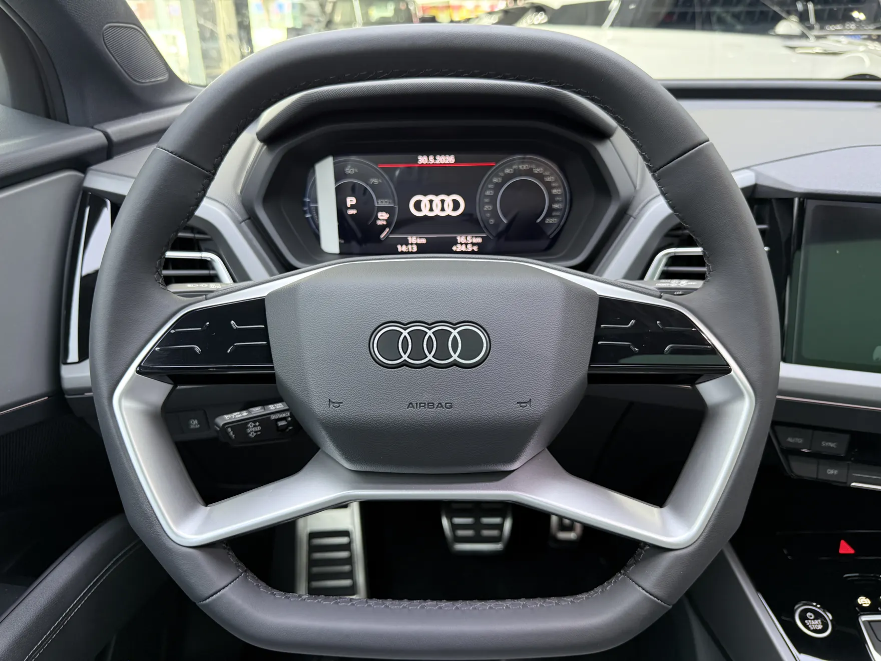 Audi Q5 e-tron, 2025 15