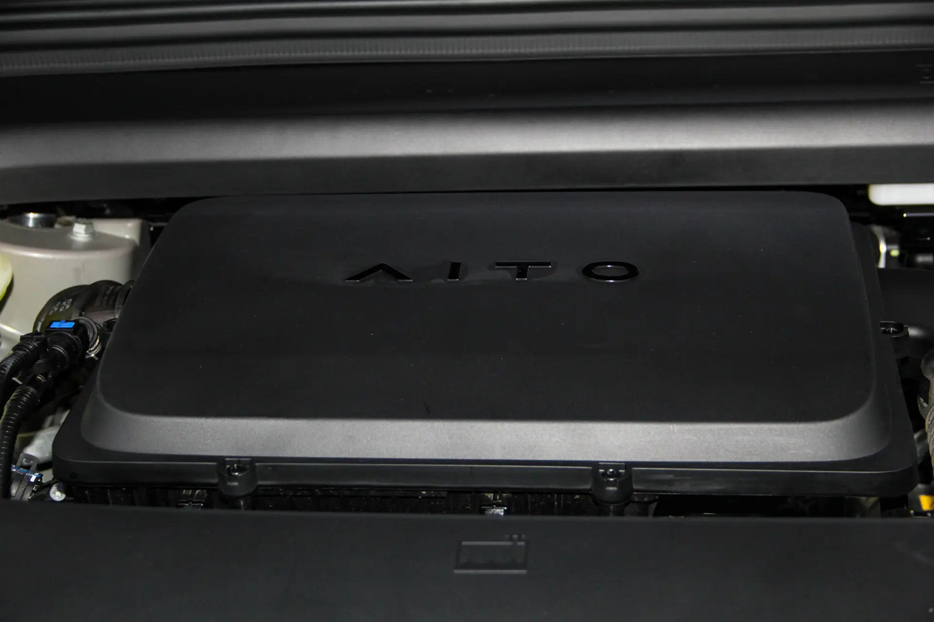 AITO M8, 2025 8