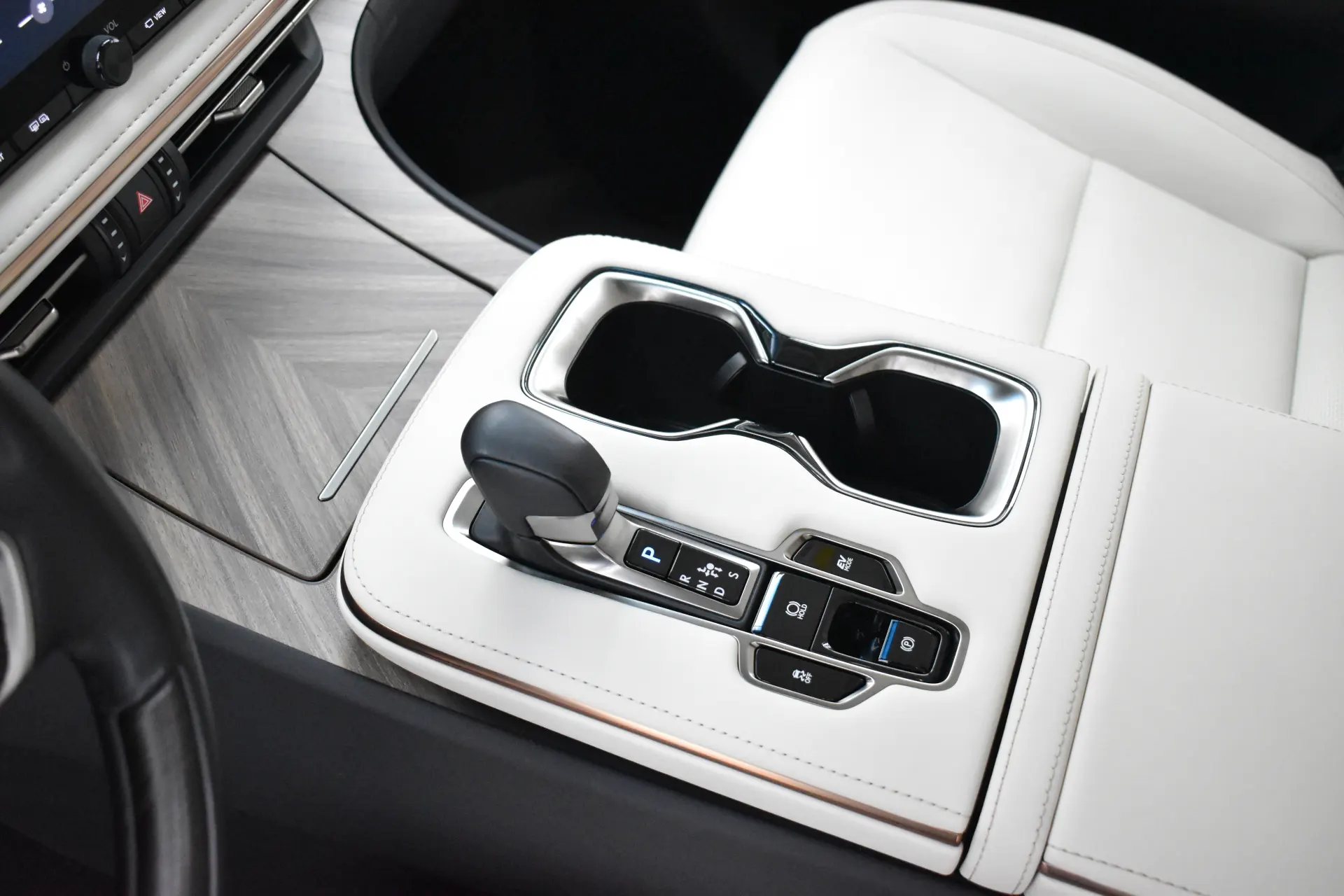 Lexus LM 350h, 2023 20
