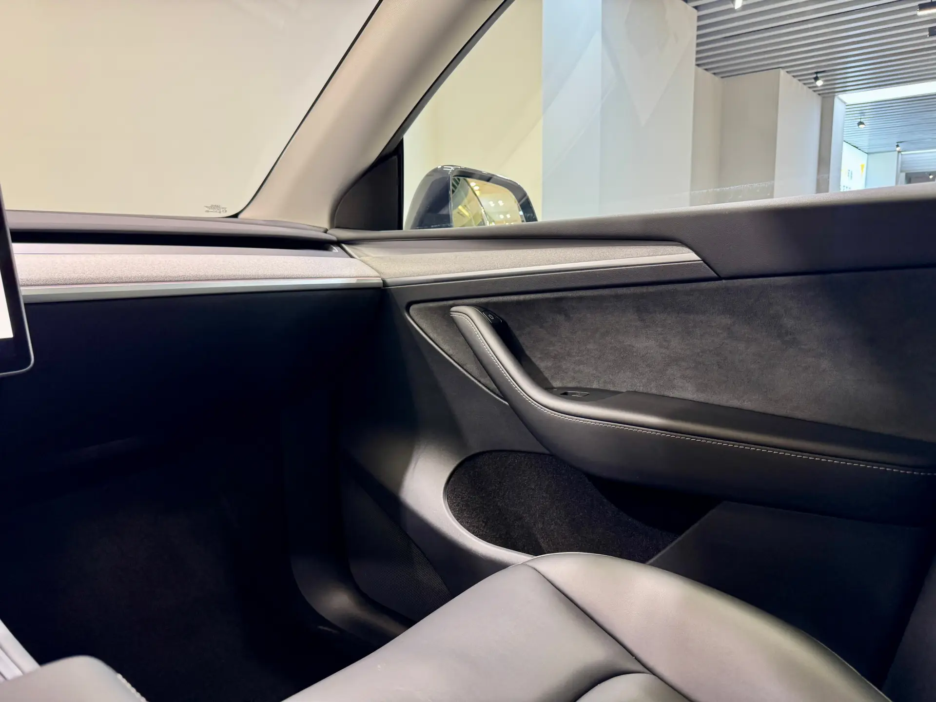 Tesla Model Y, 2024 15
