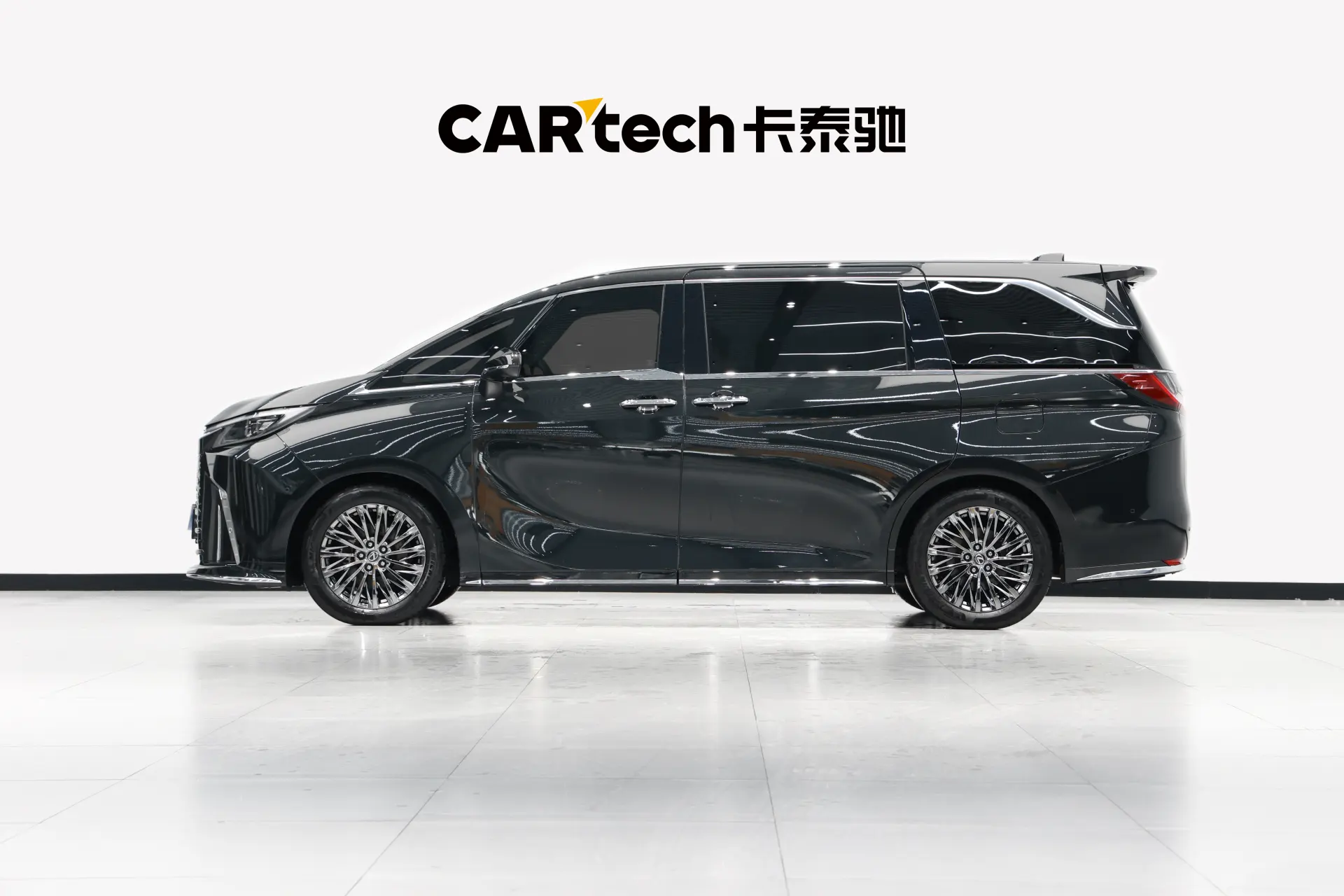 Lexus LM 350h, 2023 7