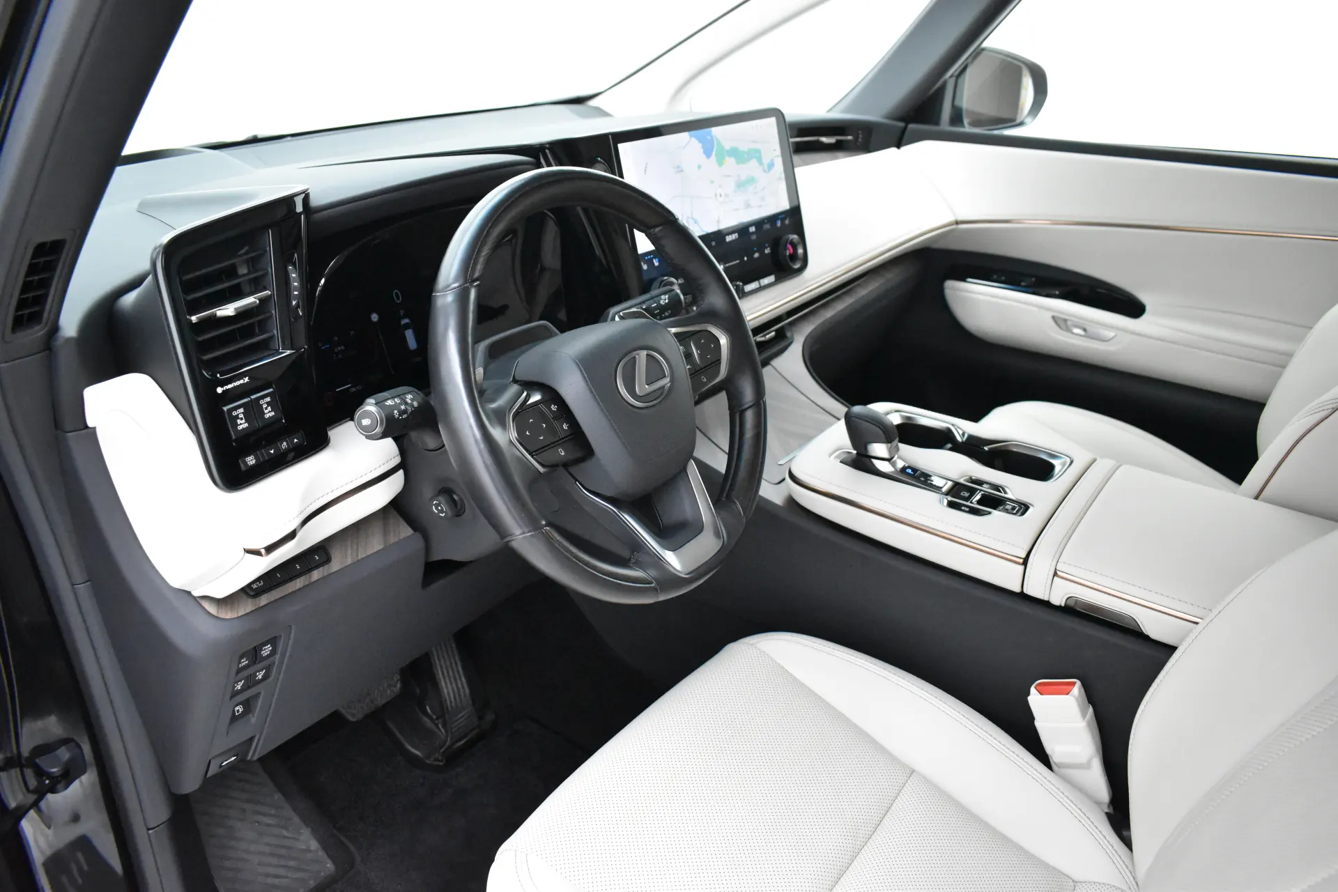 Lexus LM 350h, 2023 23