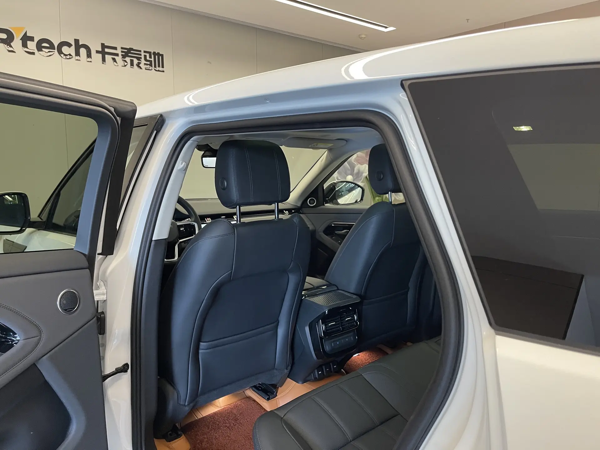 Land Rover Range Rover, 2023 27