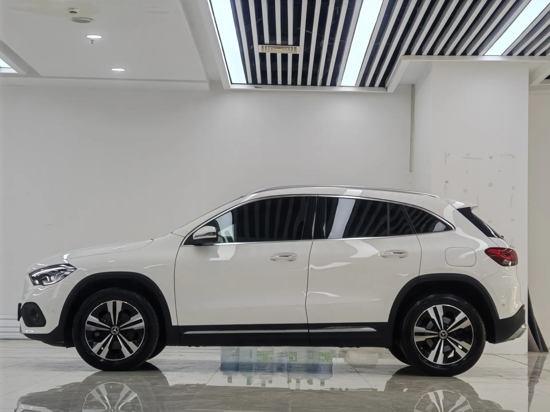 Mercedes-Benz GLA 200, 2020 8