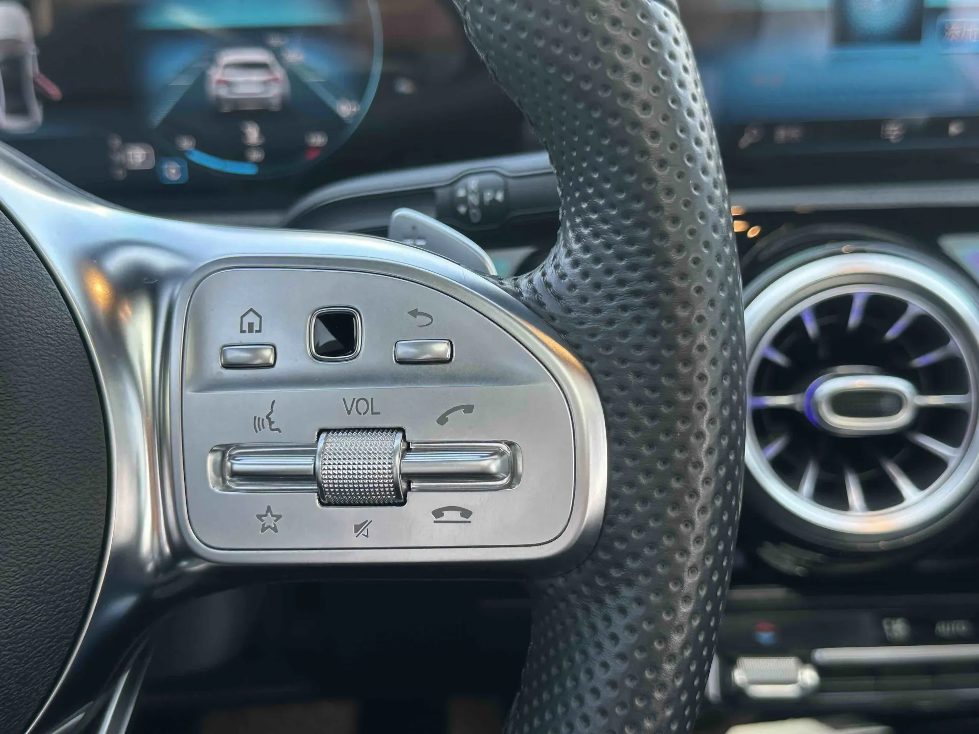 Mercedes-Benz A 200 L, 2020 18