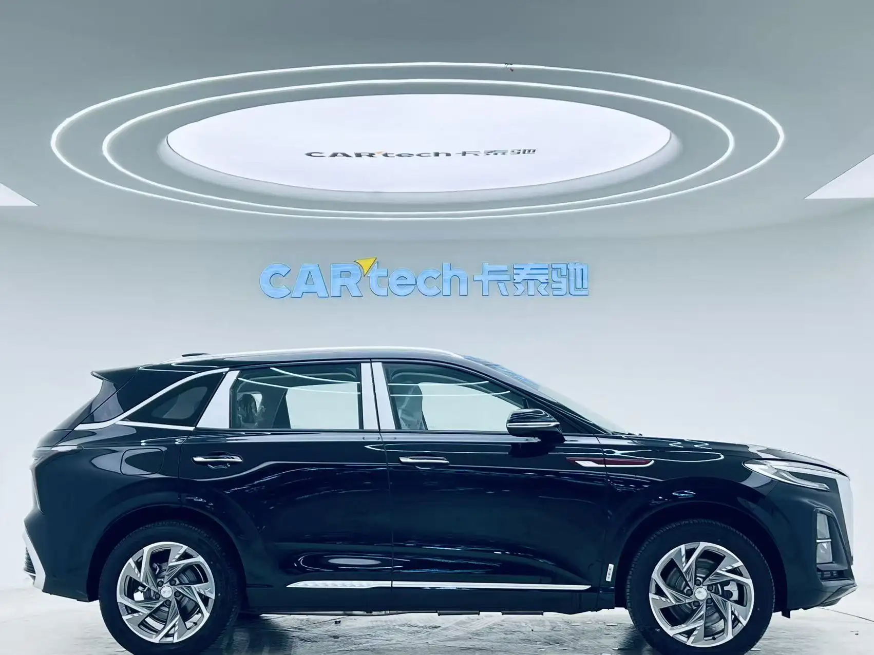 Hongqi HS3, 2025 4